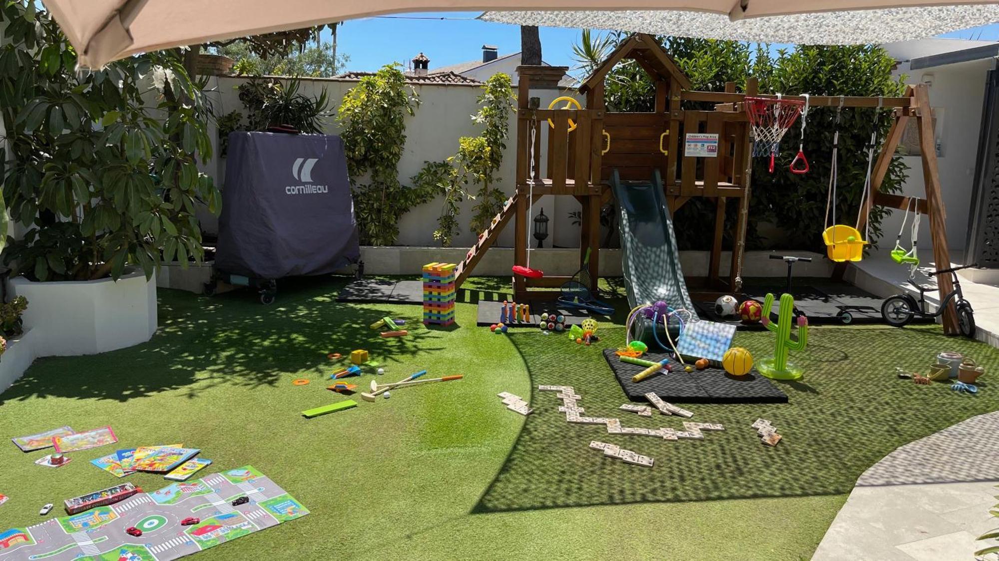 Holiday home Turrion Fuer 14 Personen In Marbella