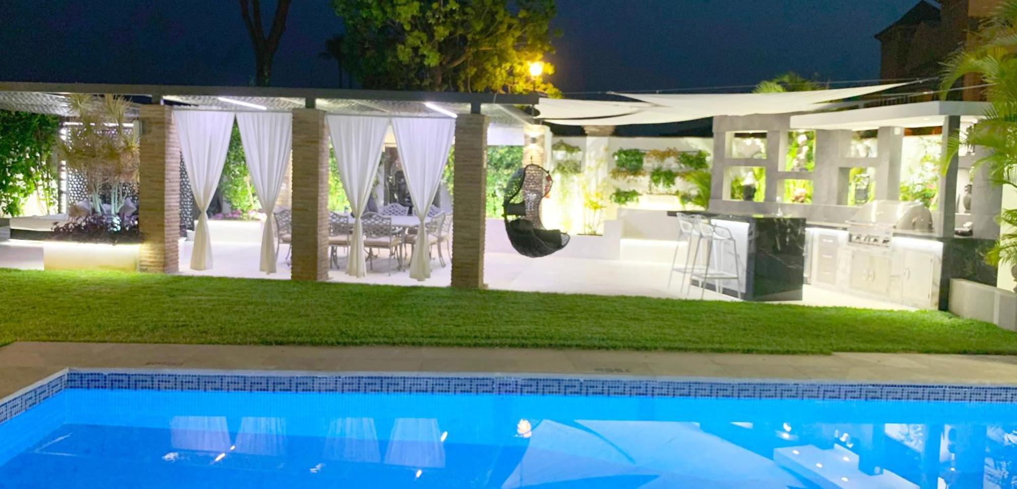 Holiday home Turrion Fuer 14 Personen In Marbella