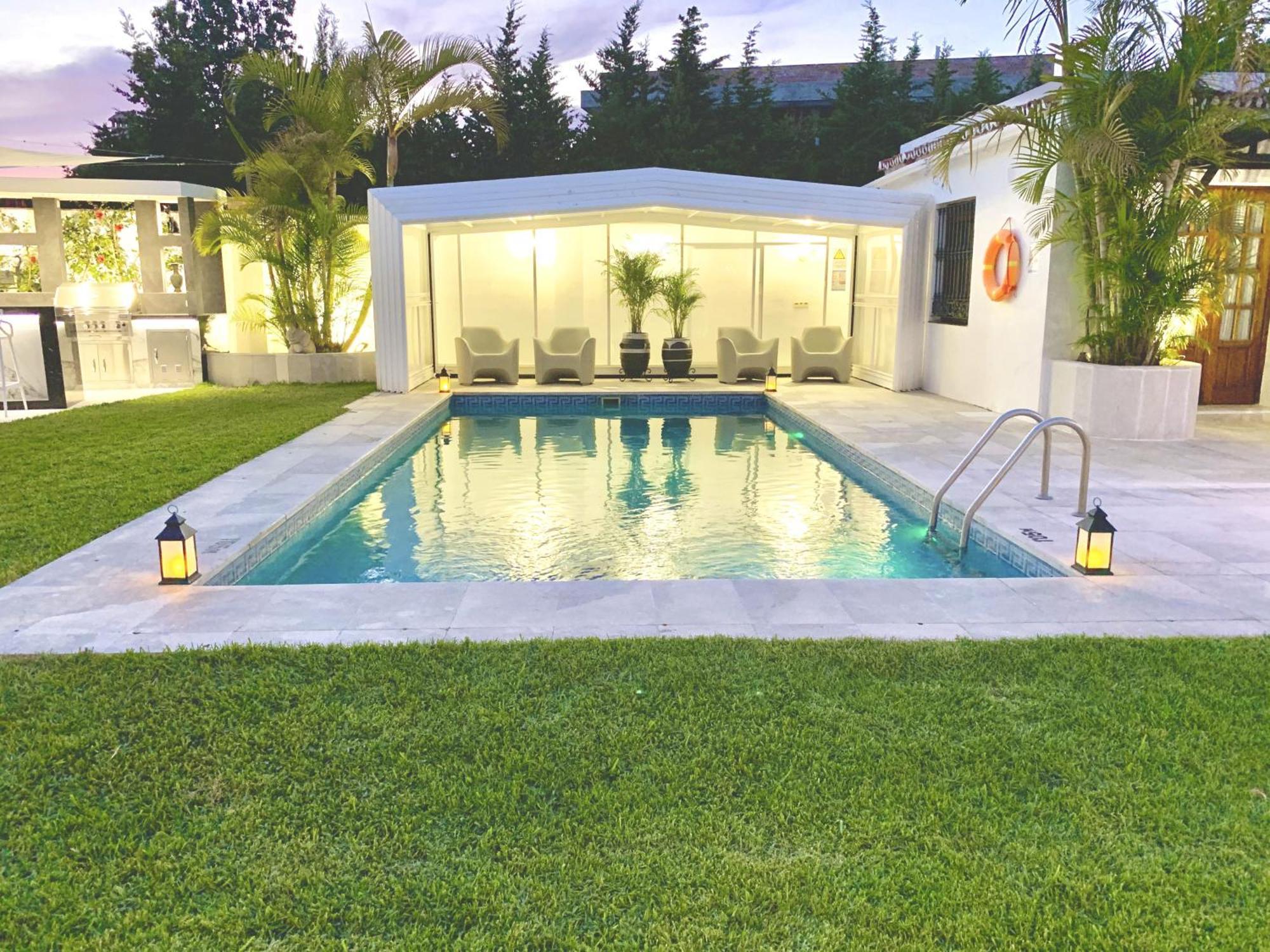 Holiday home Turrion Fuer 14 Personen In Marbella